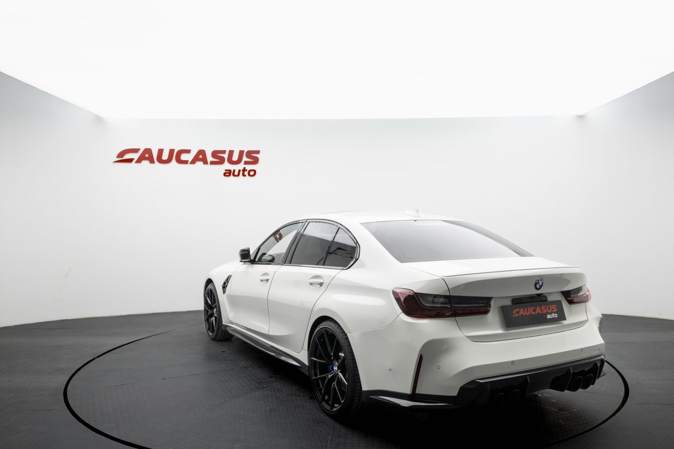 BMW Bmw 330i — миниатюра 6