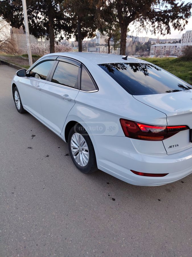 Volkswagen Jetta - фото 8