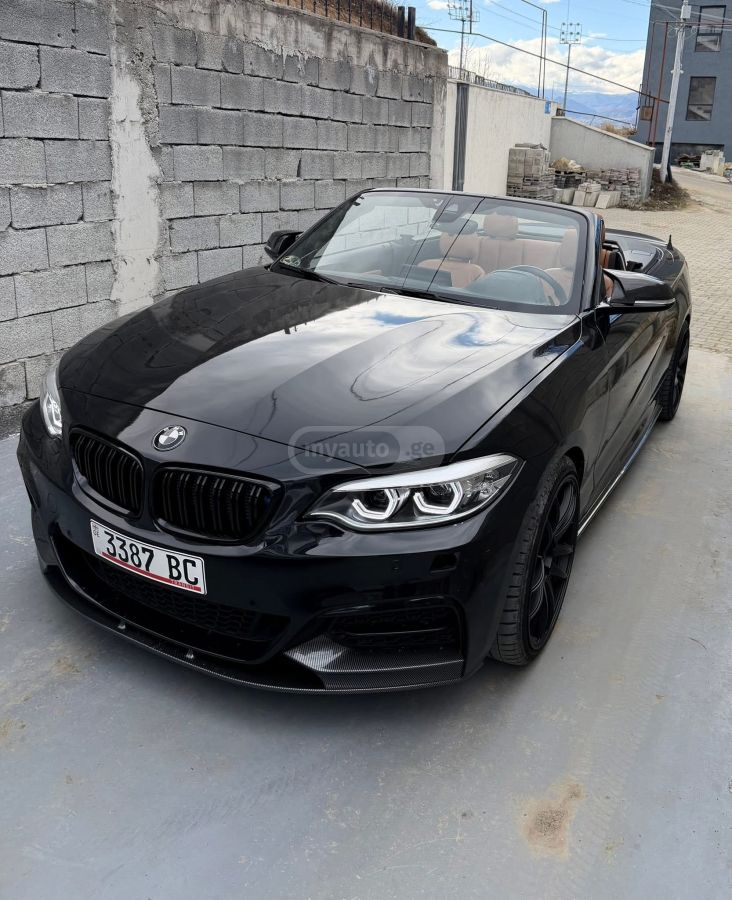 BMW M240 - фото 1