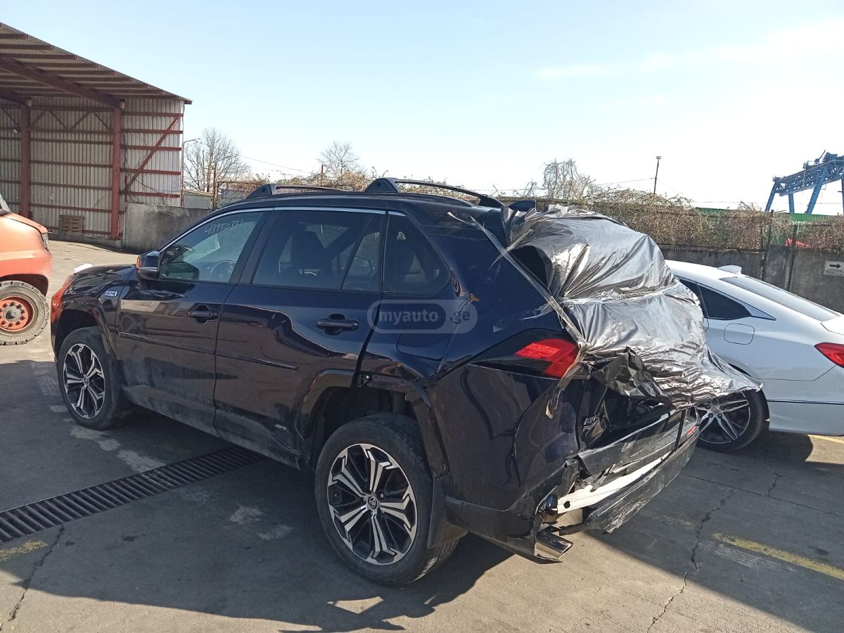 Toyota RAV 4 - фото 5