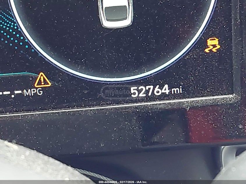 Hyundai Elantra - фото 14