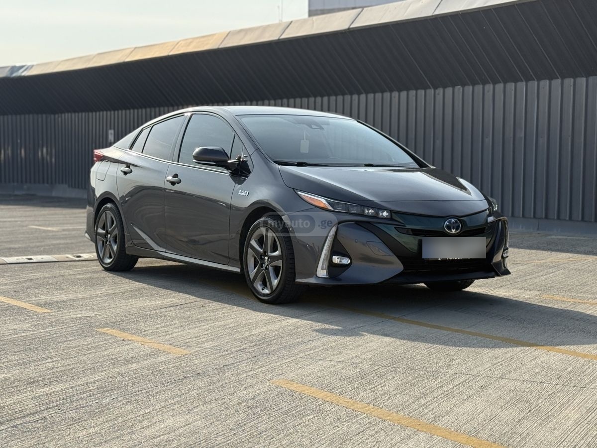 Toyota Prius - фото 3
