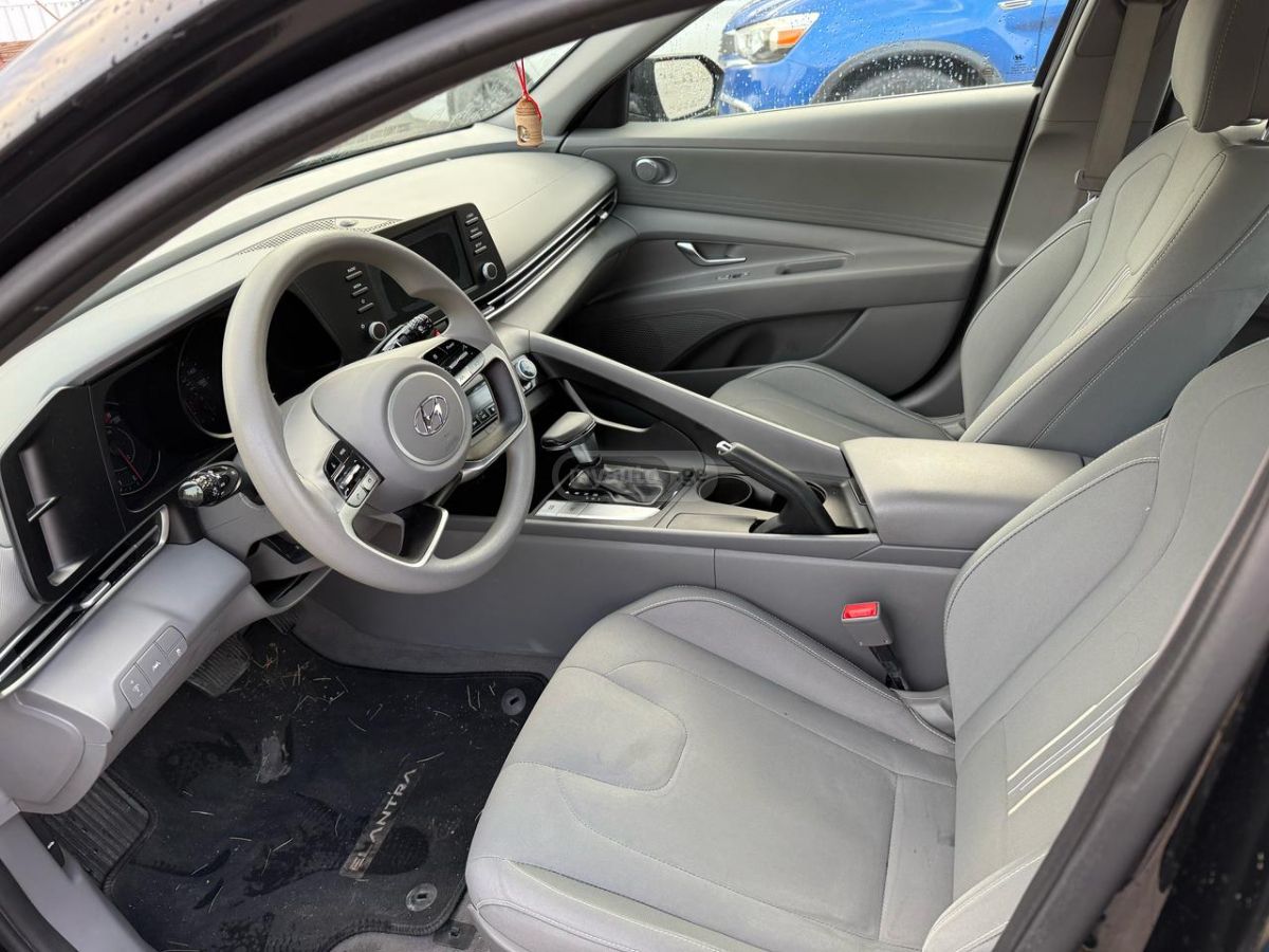 Hyundai Elantra - фото 10