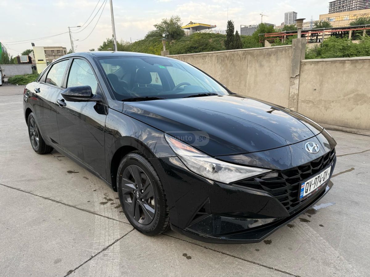 Hyundai Elantra - фото 5