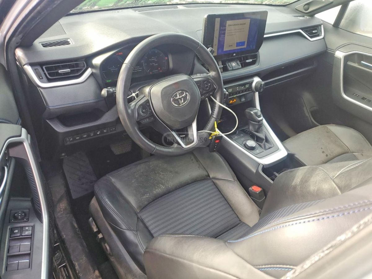 Toyota RAV 4 - фото 8