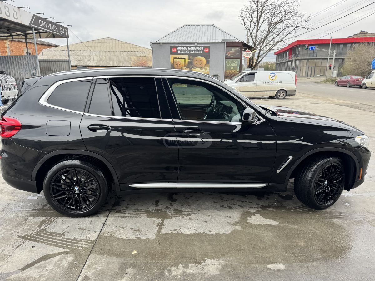 BMW X3 - фото 3