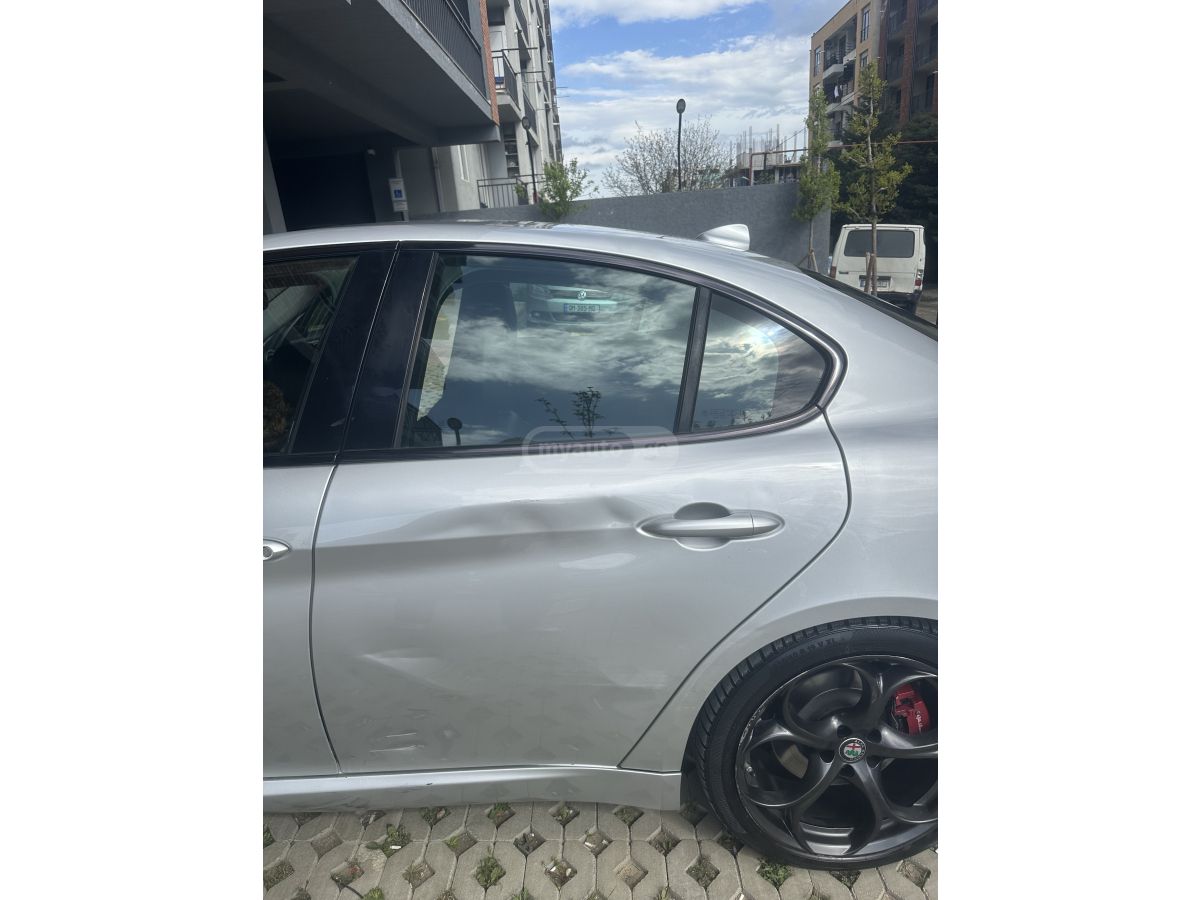 Alfa Romeo Giulia - фото 10