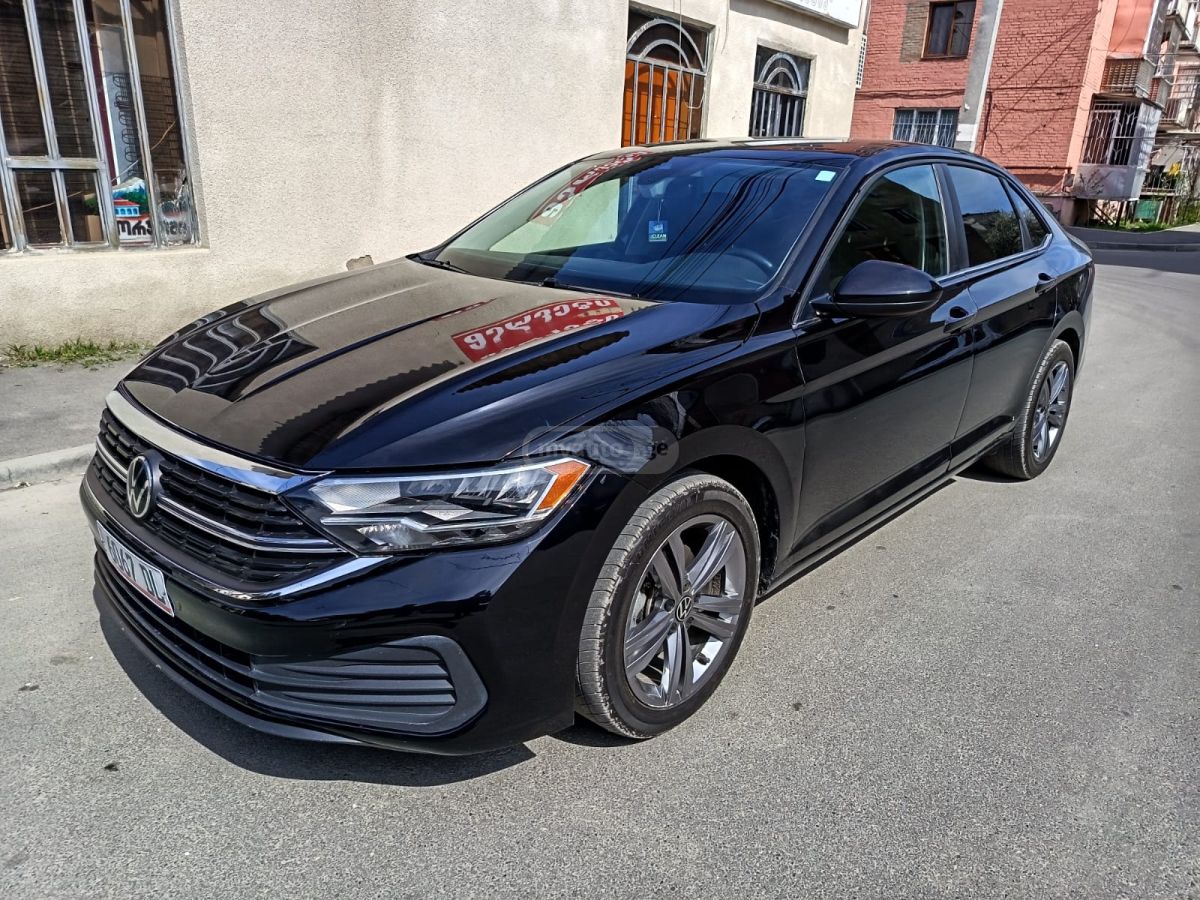 Volkswagen Jetta - фото 1