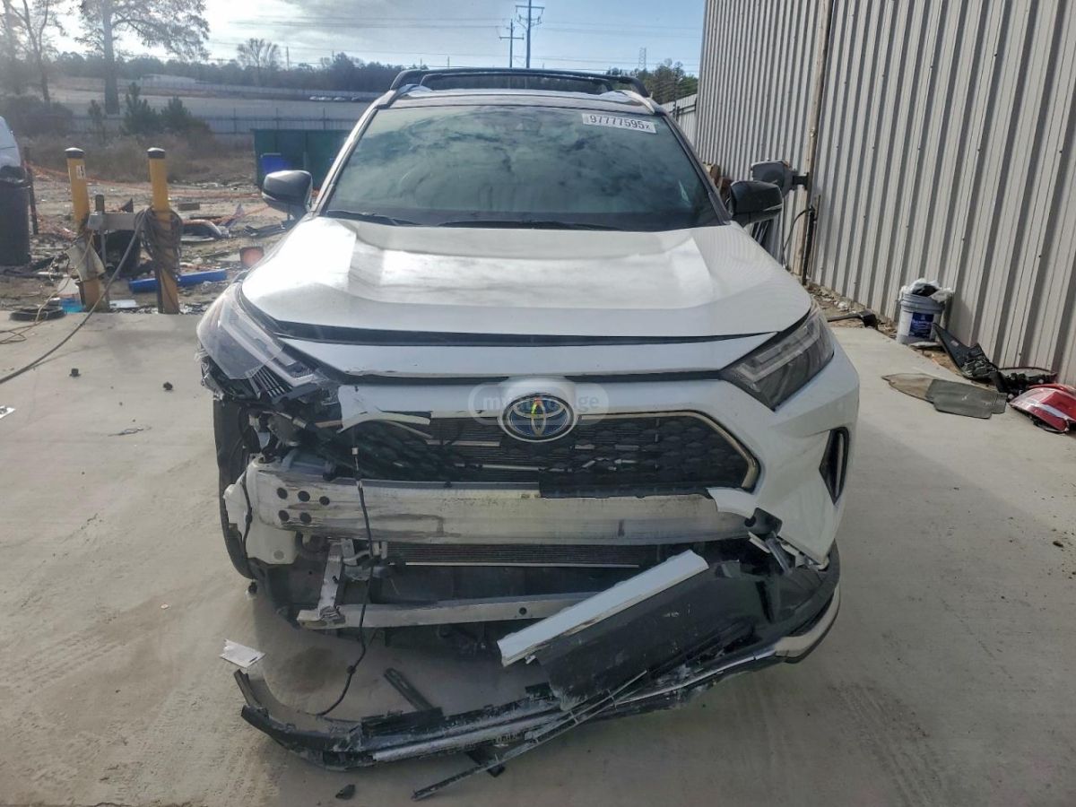 Toyota RAV 4 - фото 5