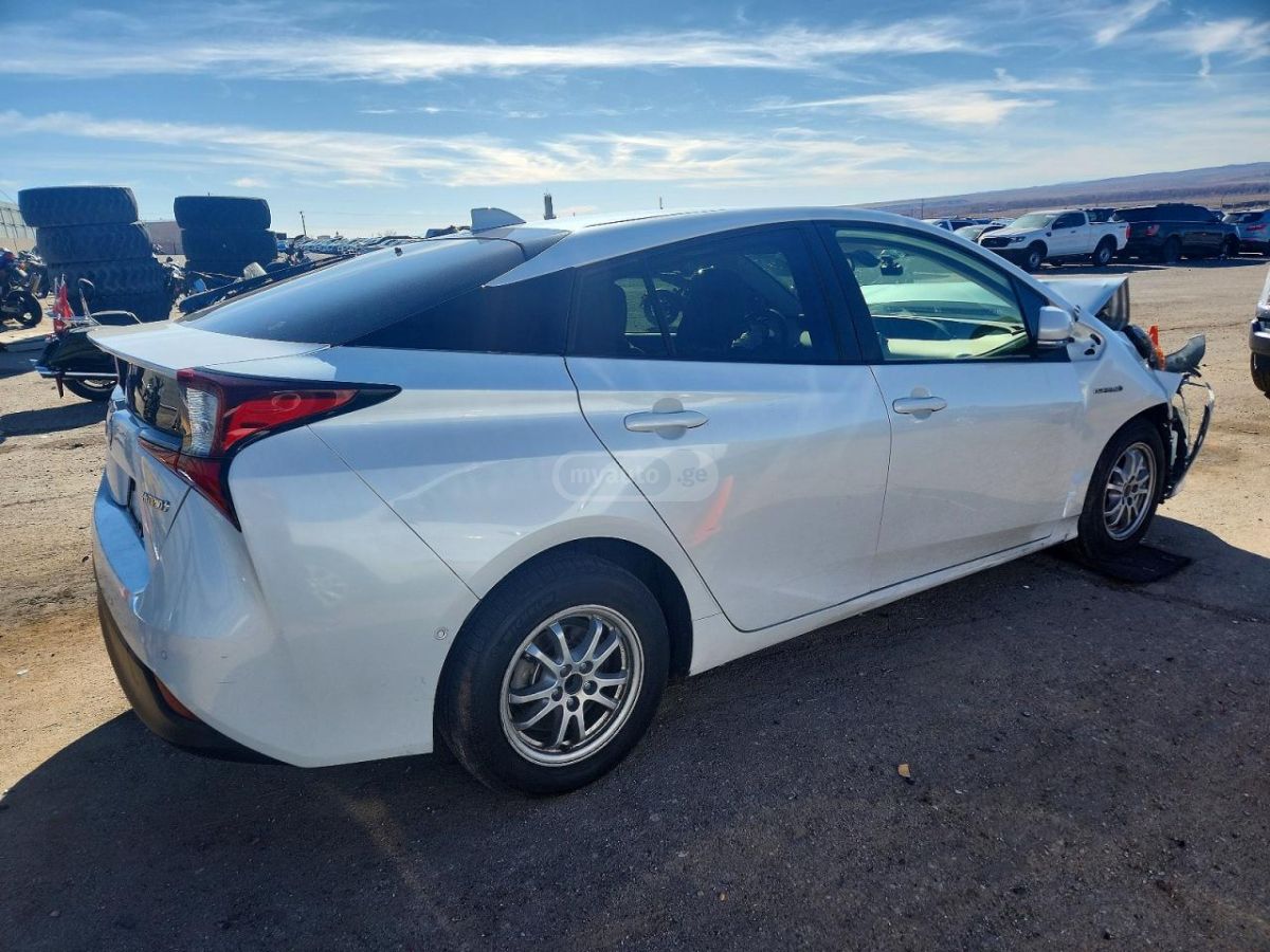 Toyota Prius - фото 6
