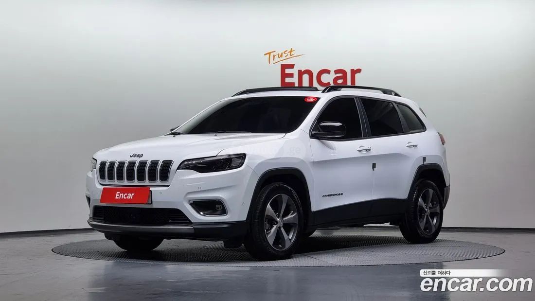 Jeep Cherokee - фото 1