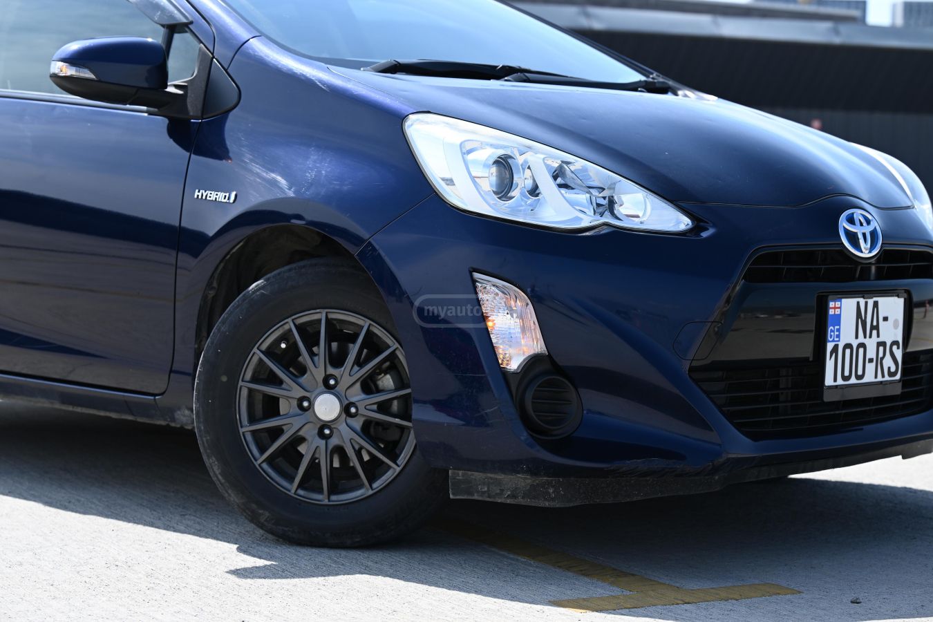 Toyota Aqua - фото 8