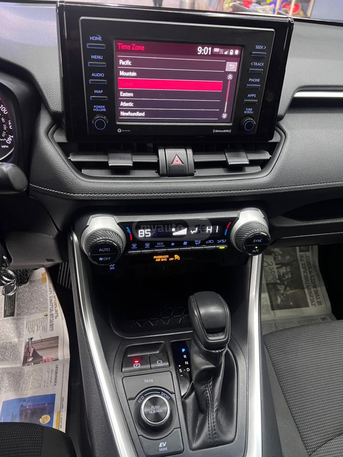 Toyota RAV 4 - фото 12