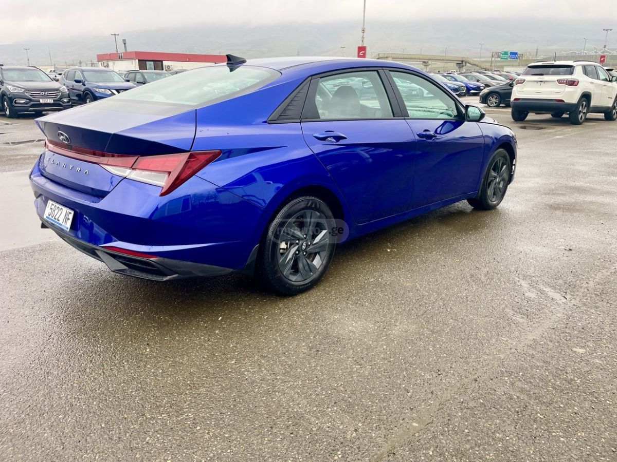 Hyundai SE 4dr Sedan CVT — миниатюра 2