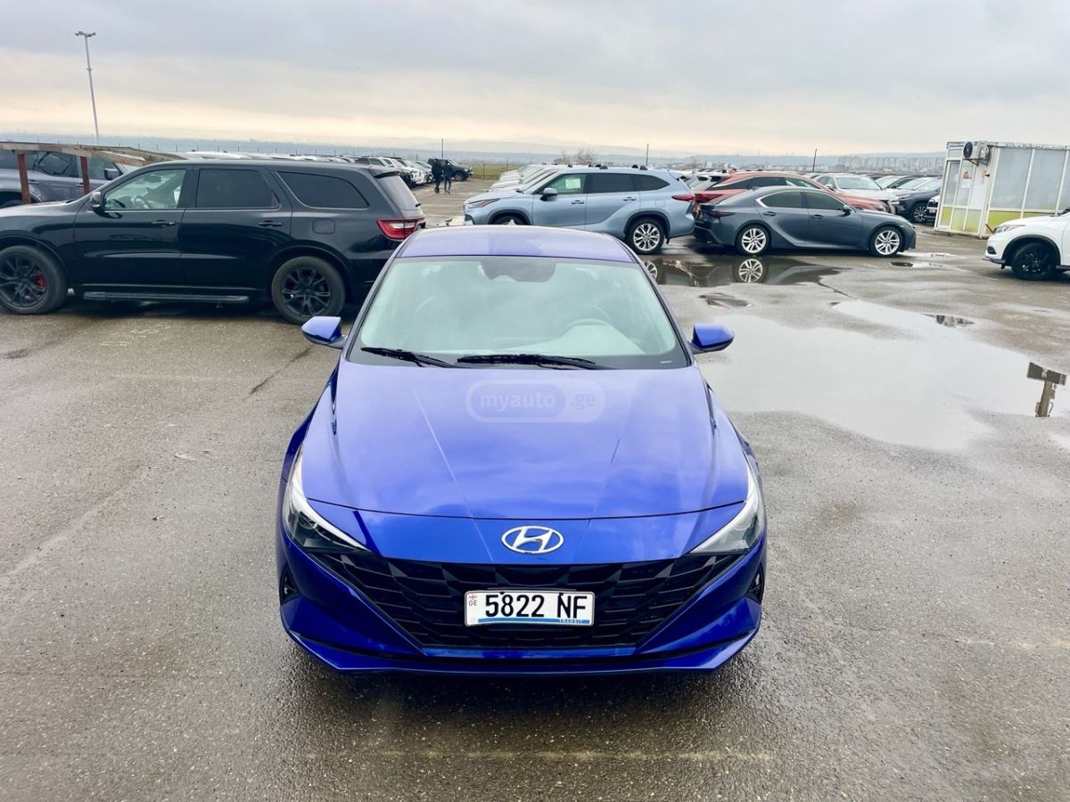 Hyundai SE 4dr Sedan CVT — миниатюра 4