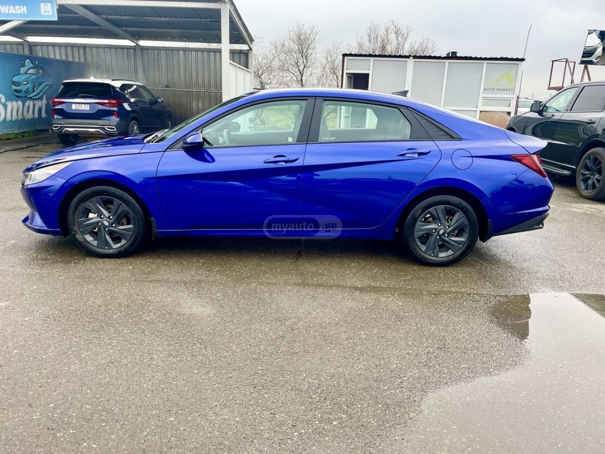 Hyundai SE 4dr Sedan CVT — миниатюра 8