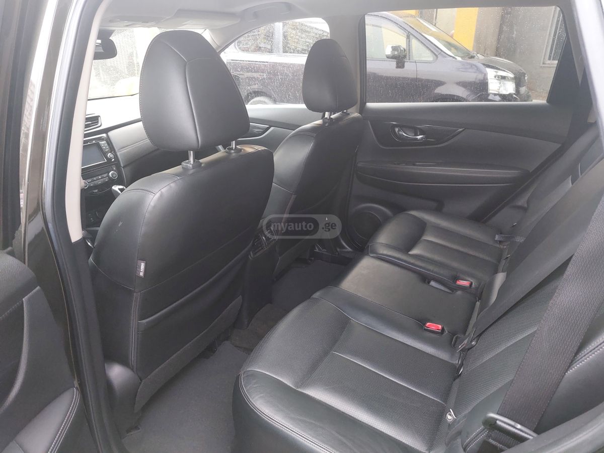 Nissan Rogue - фото 3