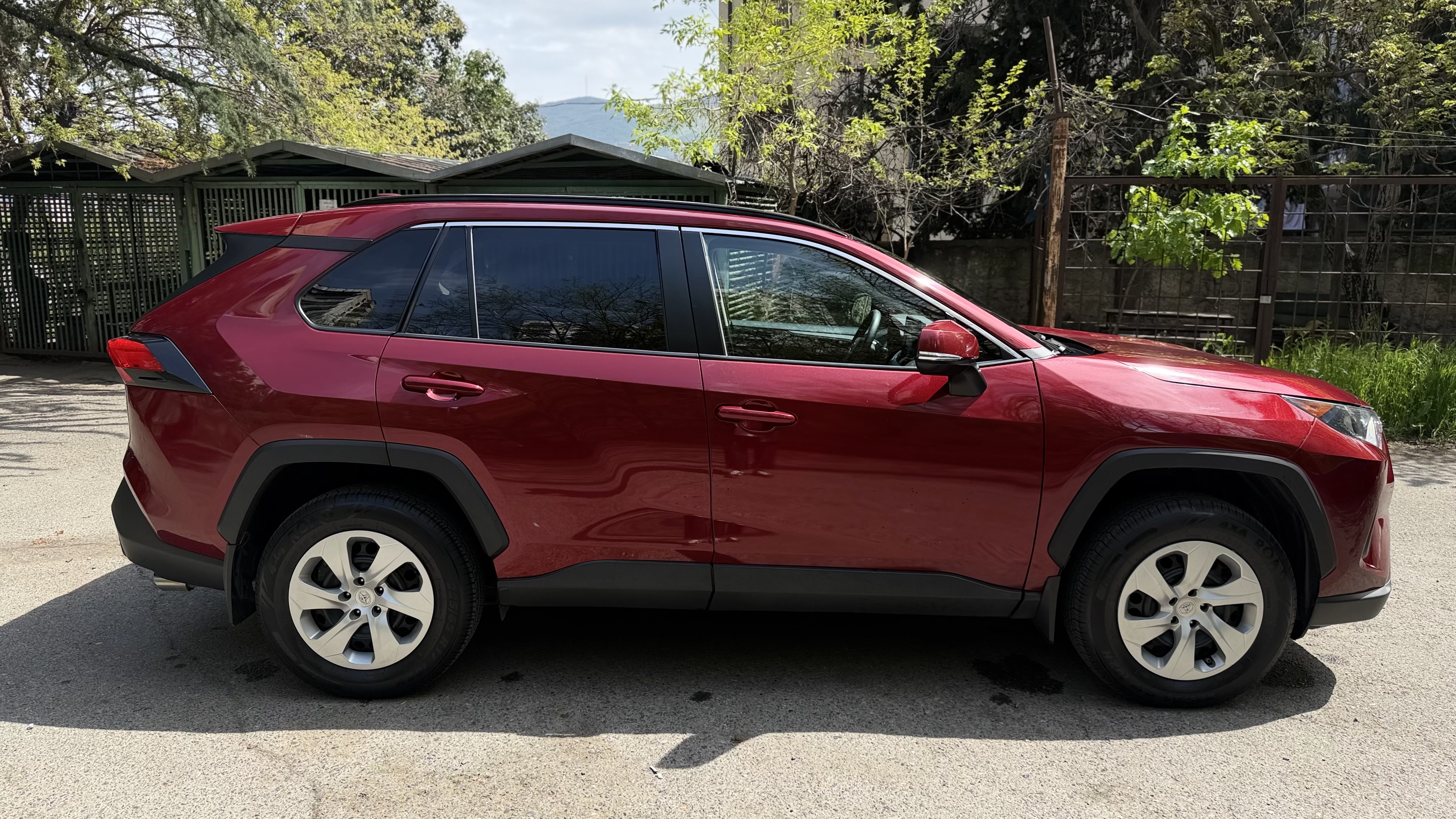 Toyota Rav 4 - фото 2