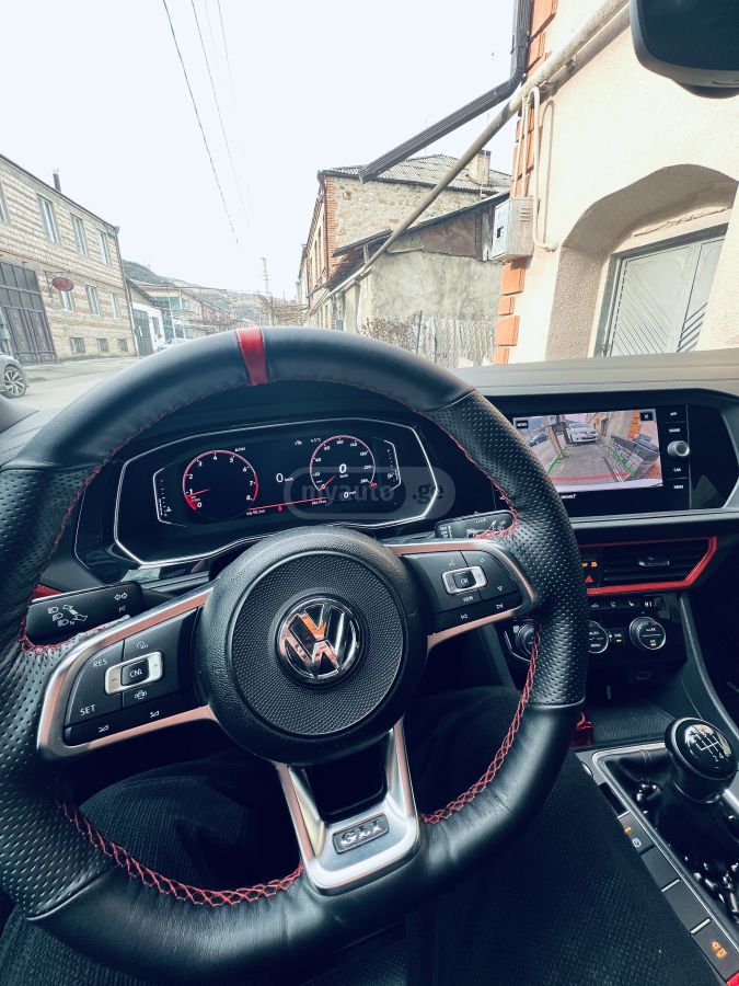 Volkswagen Jetta - фото 11