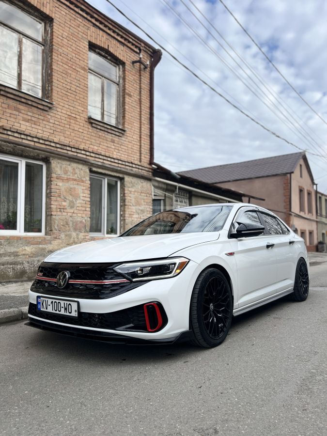 Volkswagen Jetta - фото 4