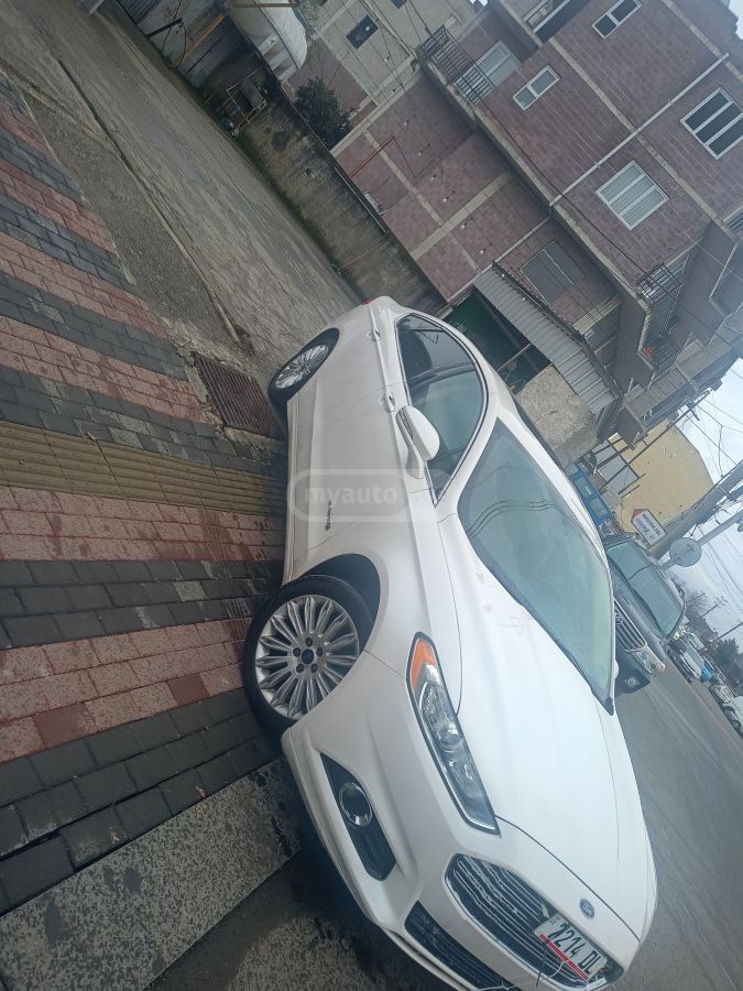 Ford Fusion - фото 1