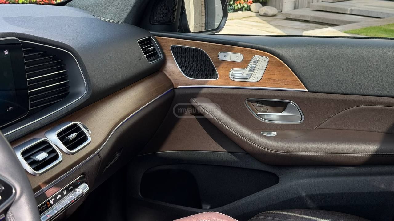 Mercedes-Benz GLE 350 - фото 13