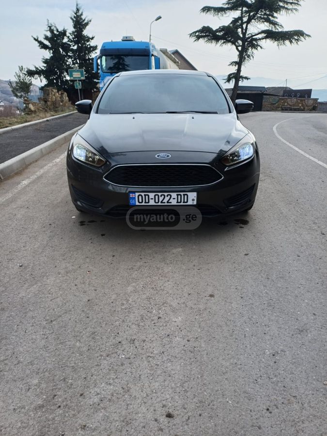 Ford Focus - фото 3