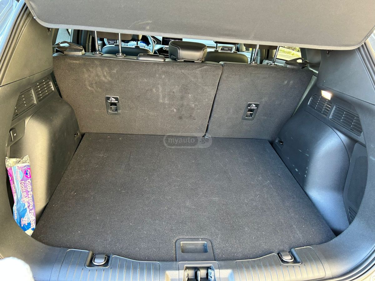Ford Kuga - фото 10