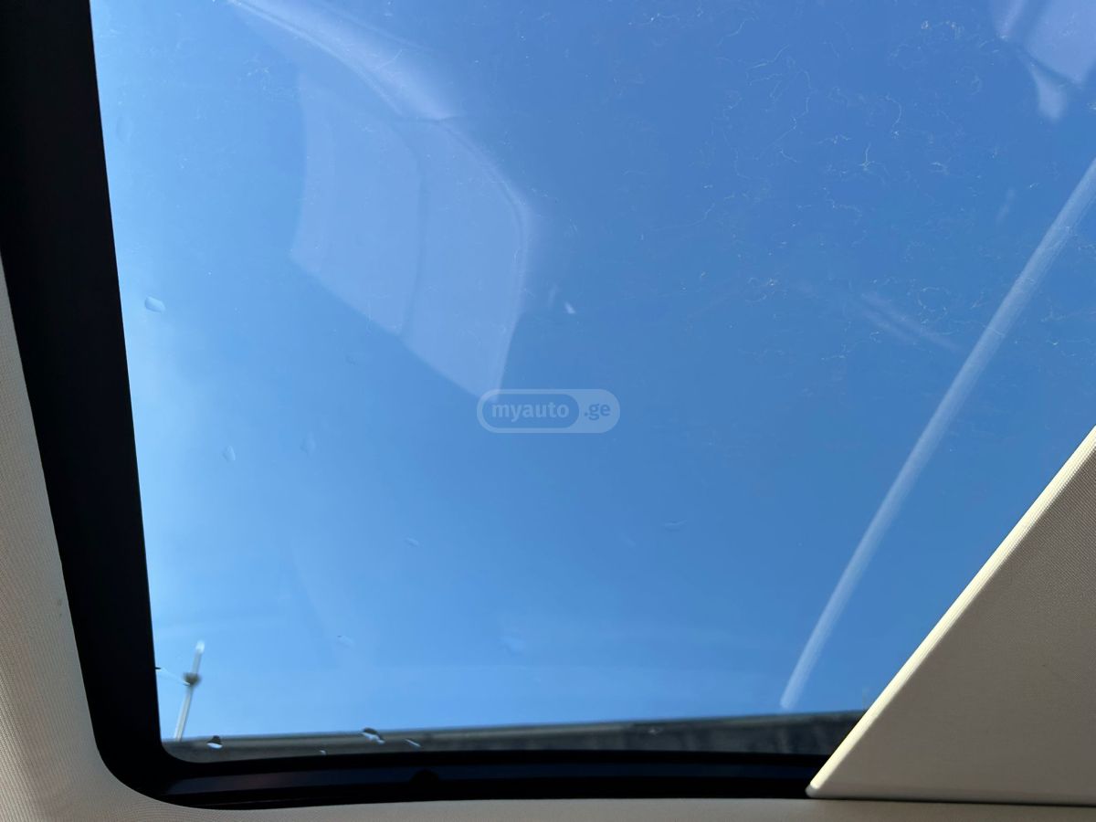 Ford Kuga - фото 11