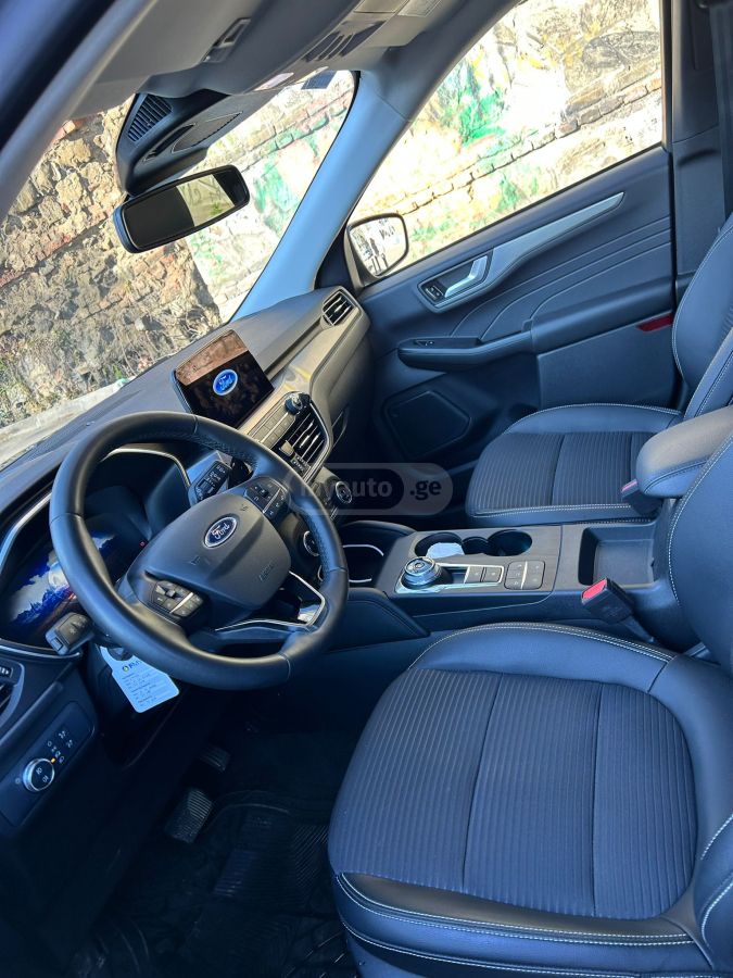 Ford Kuga - фото 13