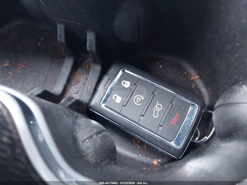 Jeep Grand Cherokee 2025 — миниатюра 10