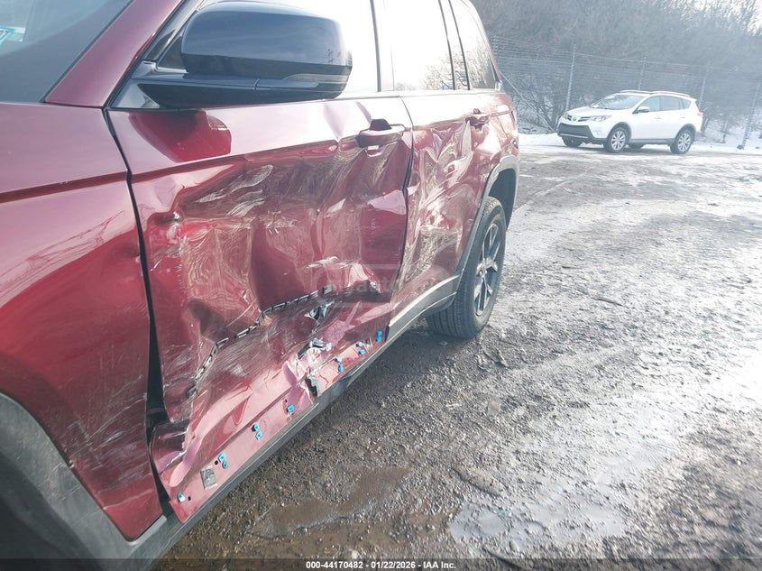 Jeep Grand Cherokee 2025 — миниатюра 6