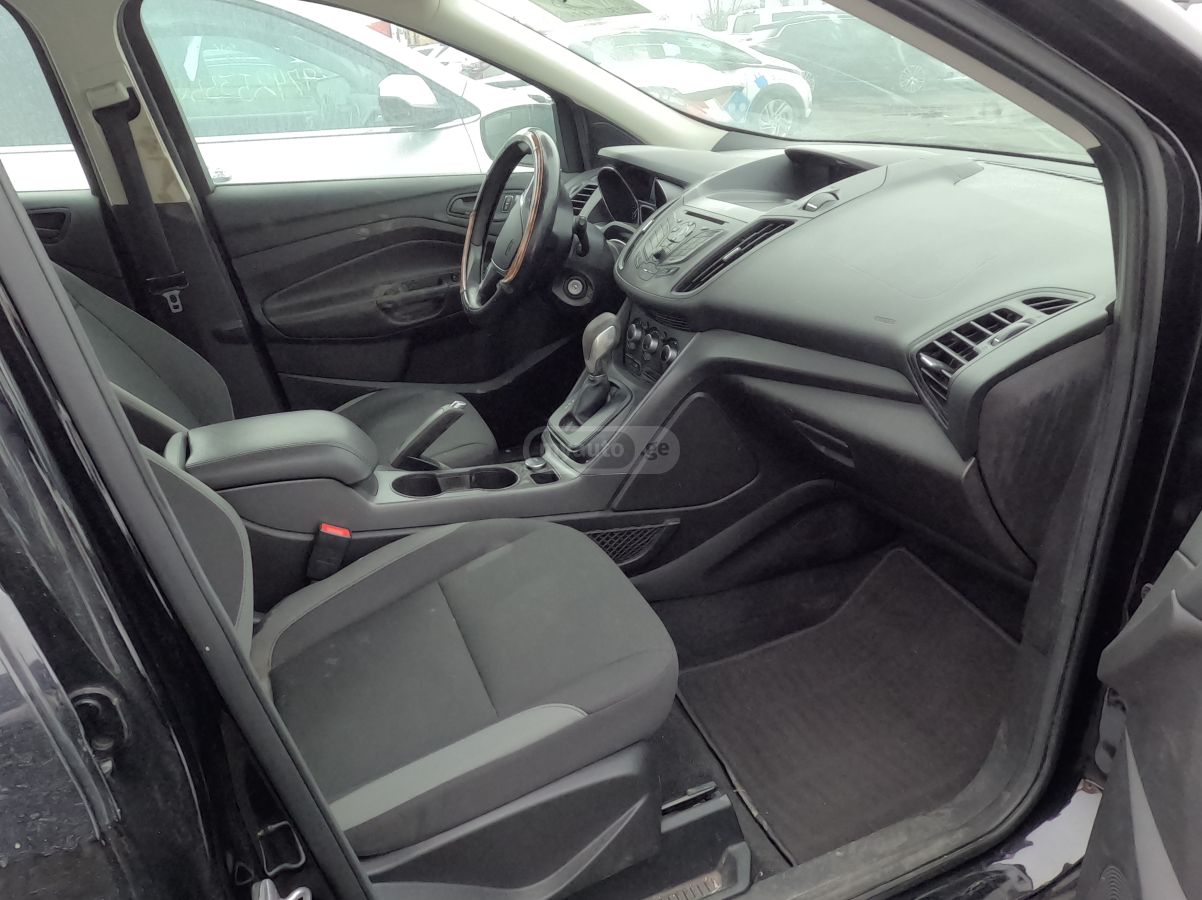 Ford Escape - фото 8