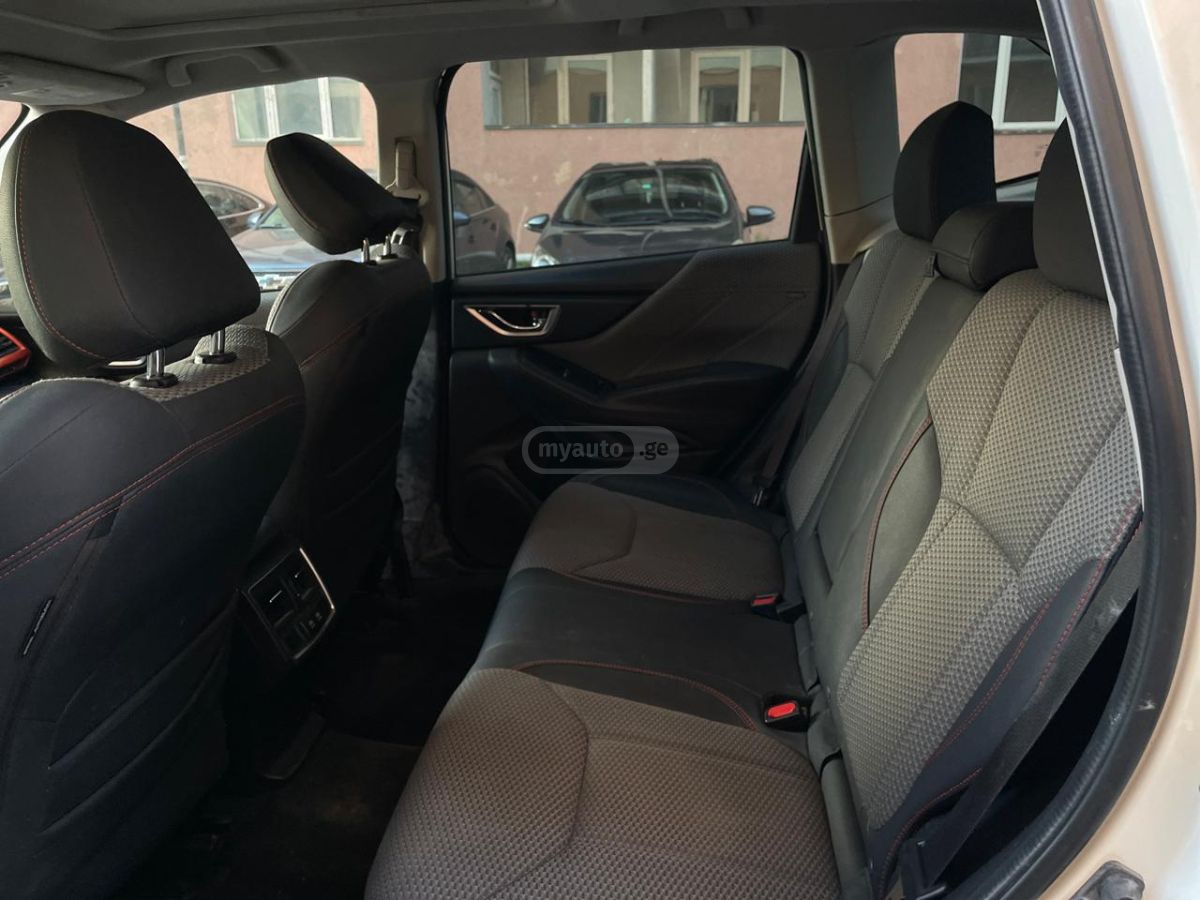 Subaru Forester - фото 8