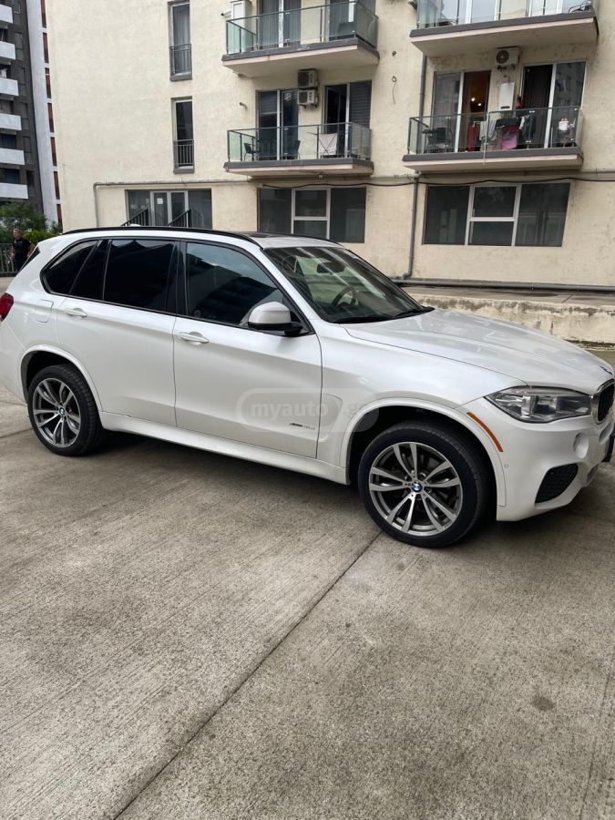 BMW X5 - фото 1