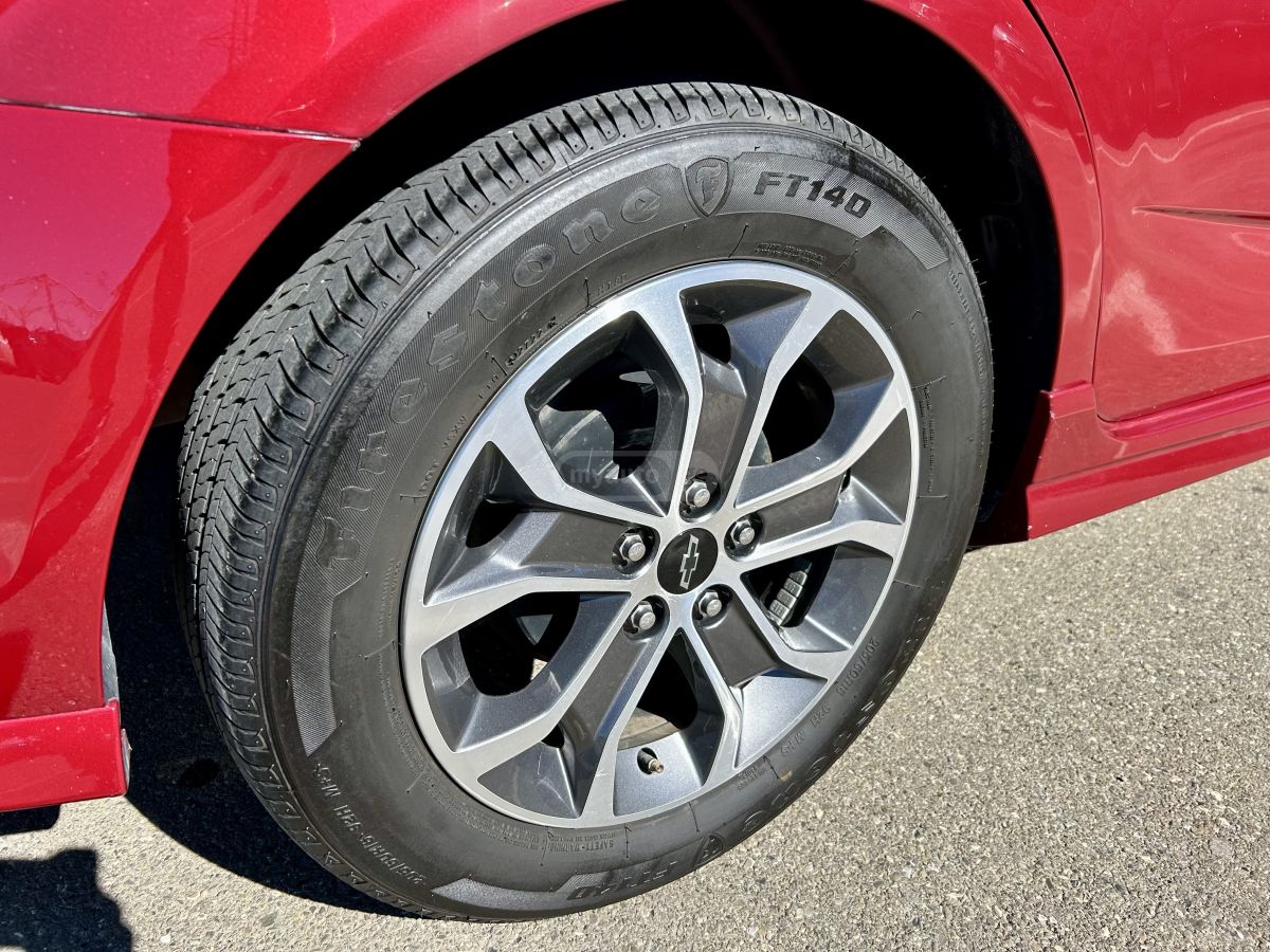 Chevrolet Sonic - фото 13