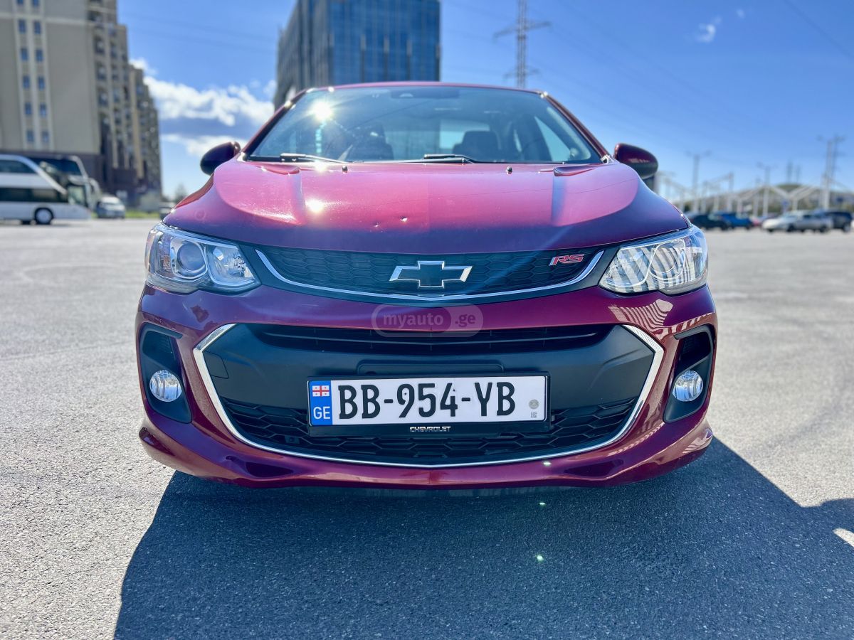 Chevrolet Sonic - фото 8