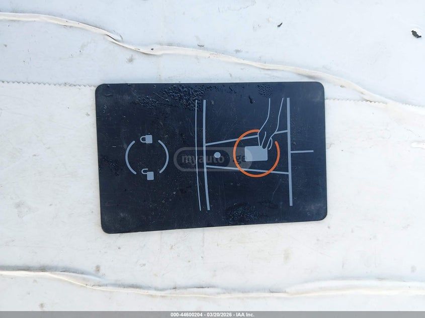 Tesla Model 3 - фото 11