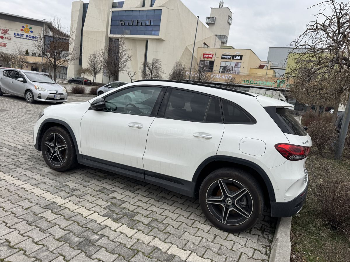 Mercedes-Benz Base GLA 250 4dr Front-Wheel D — миниатюра 4