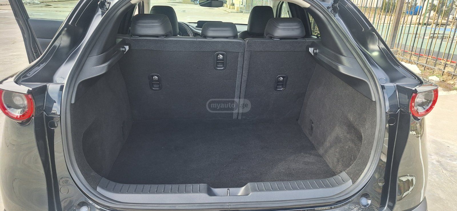 Mazda CX-30 - фото 8