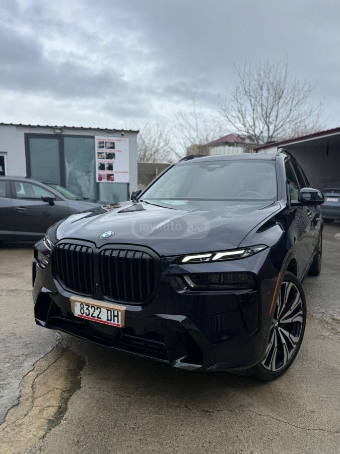 BMW X7 M 2025 — миниатюра 1