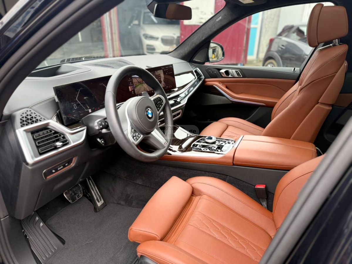 BMW X7 M 2025 — миниатюра 12