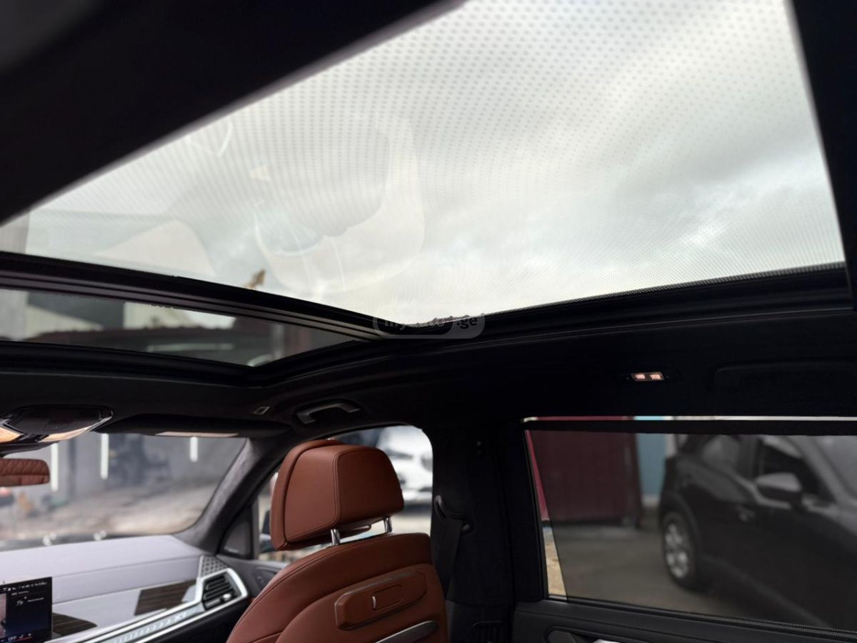 BMW X7 M 2025 — миниатюра 13