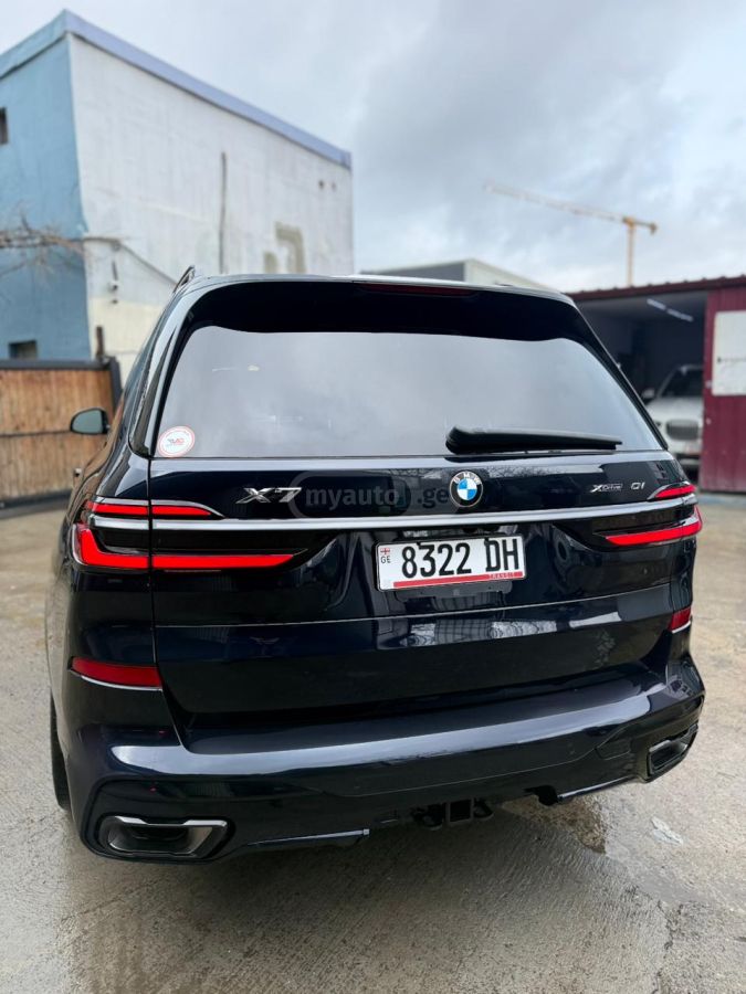 BMW X7 M 2025 — миниатюра 5
