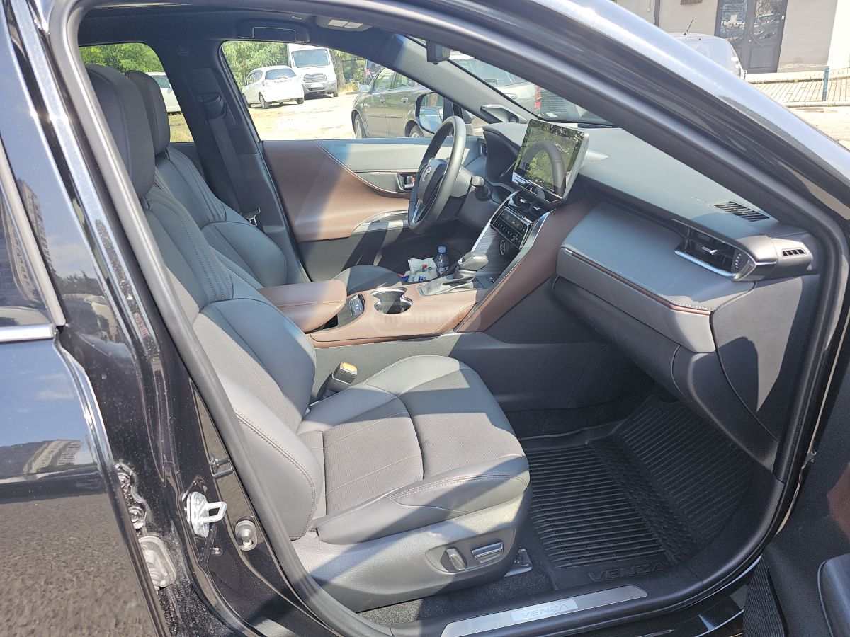 Toyota Limited — миниатюра 12