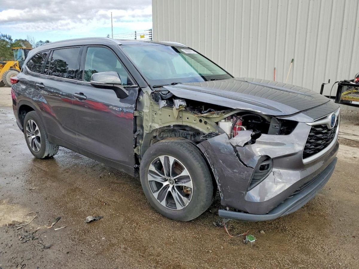 Toyota Highlander - фото 4