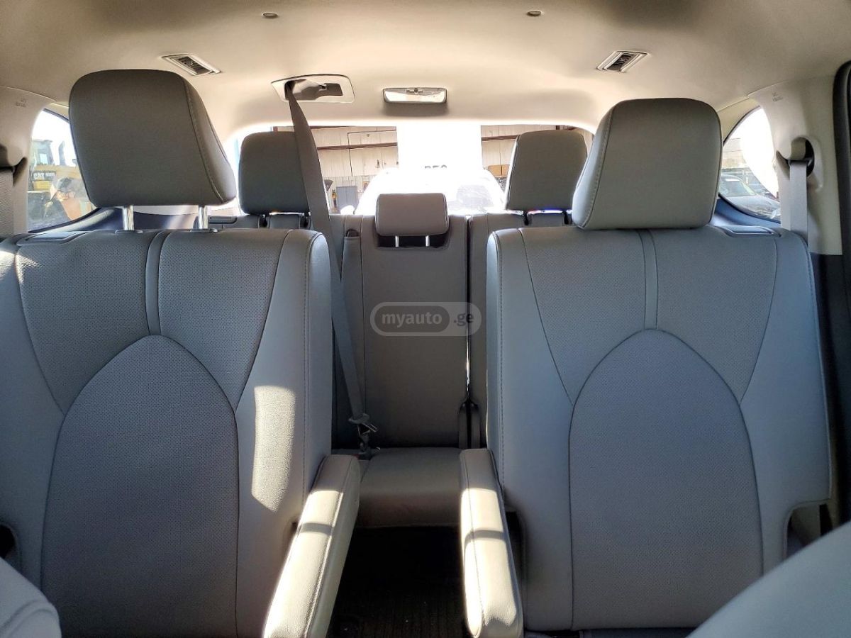 Toyota Highlander - фото 10