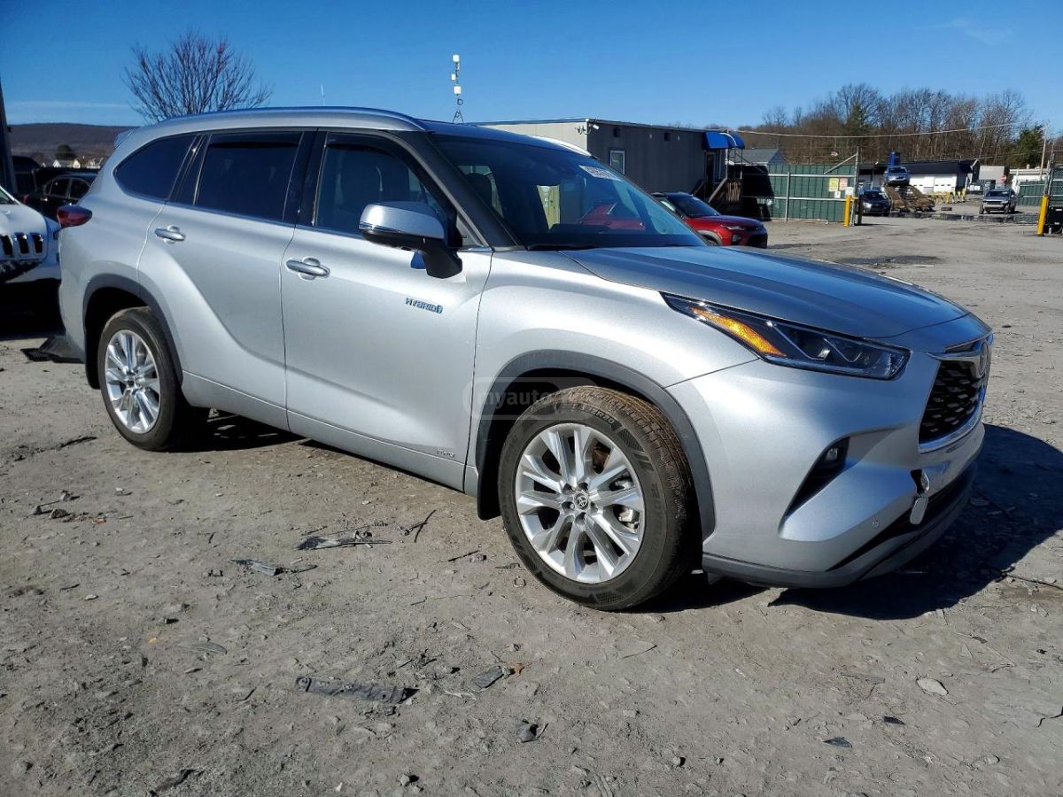 Toyota Highlander - фото 4