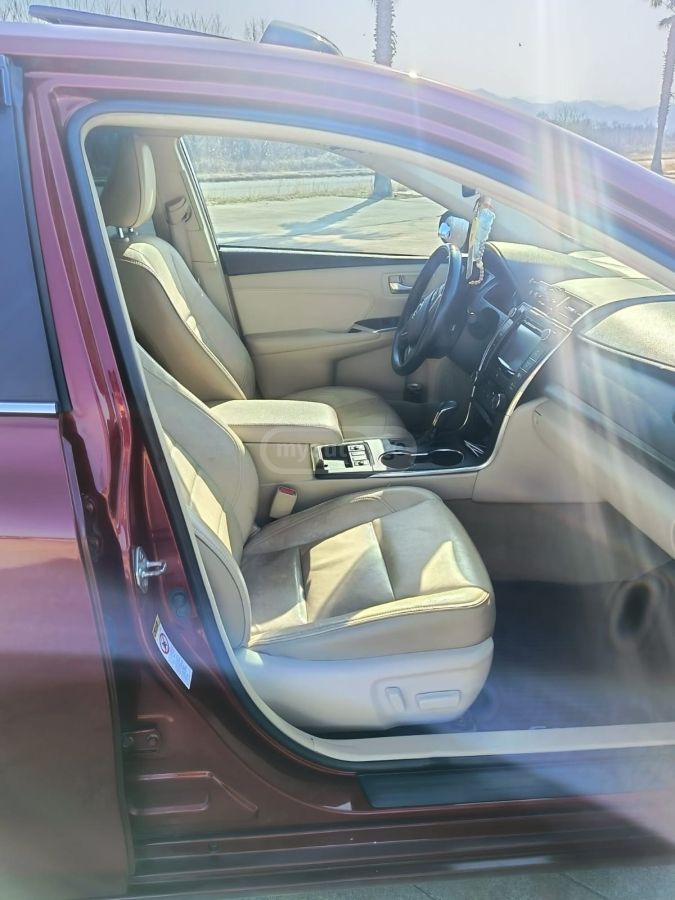 Toyota Camry - фото 5