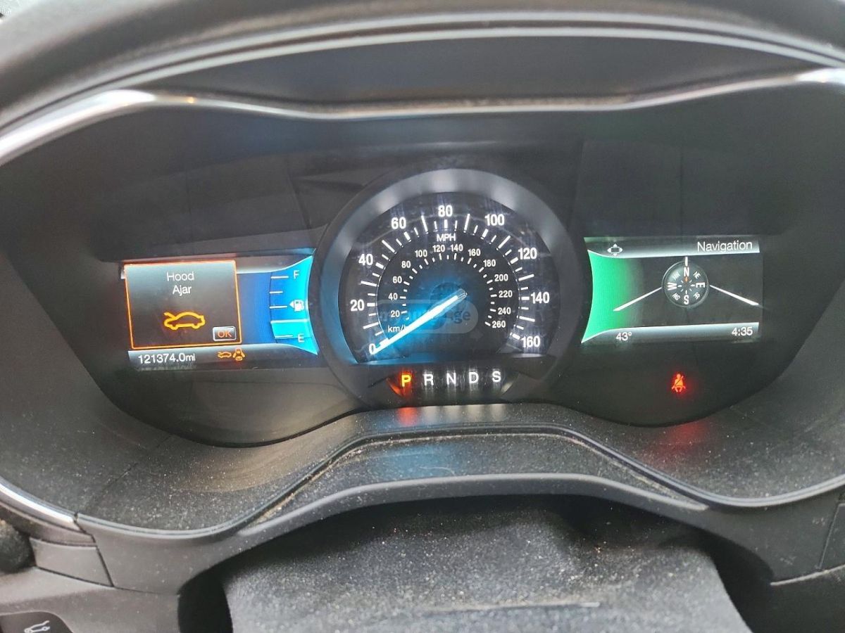 Ford Titanium 4dr All-Wheel Drive S — миниатюра 9